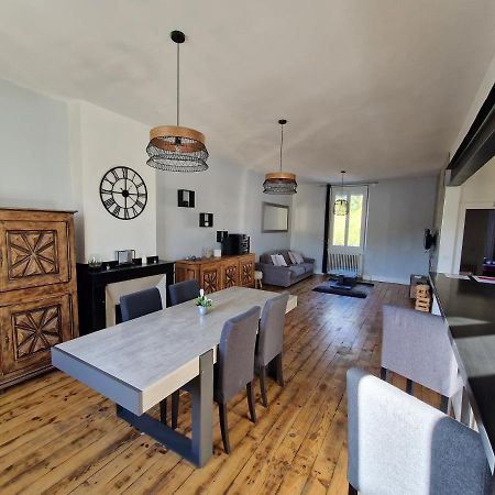 Appartement Spacieux, Wifi ,Cafe A Volonte Blaye-Les-Mines ภายนอก รูปภาพ