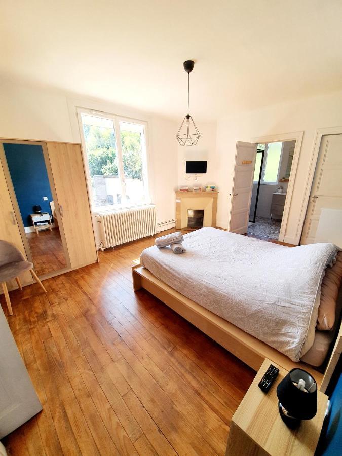 Appartement Spacieux, Wifi ,Cafe A Volonte Blaye-Les-Mines ภายนอก รูปภาพ