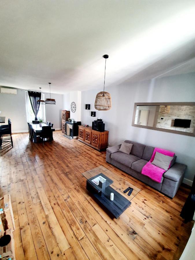 Appartement Spacieux, Wifi ,Cafe A Volonte Blaye-Les-Mines ภายนอก รูปภาพ